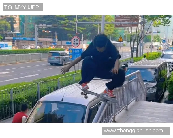 重庆滑板队的灵活性揭秘:滑板巨献带你领略极限运动的魅力与激情 重庆滑板队的灵活性揭秘:滑板巨献带你领略极限运动的魅力与激情