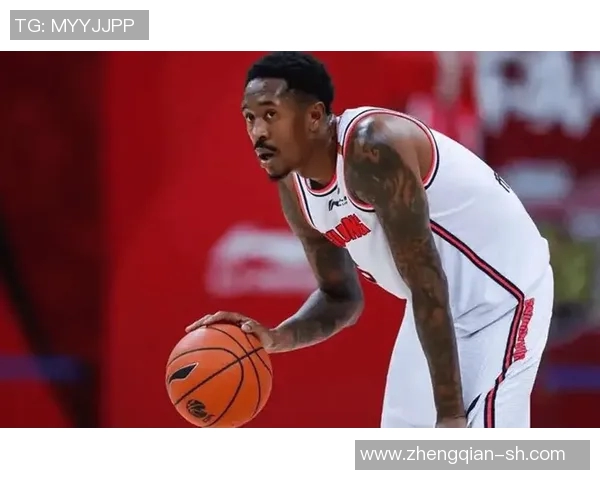 马尚布鲁克斯的篮球之路：从青涩新秀到赛场巨星的蜕变与成长